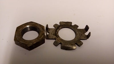 Kytkimen mutteri ja lukkolevy 0936181505