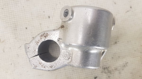 AXLE CLAMP R/S USD 48 2002 (KTM SX520 2002)