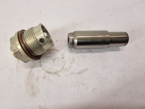 HOLDING BOLT M24X1,5 / CHAIN ADJUSTER HYD. 05  (KTM SXF350 2015) 77036003000 77336008000