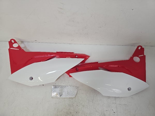 COVER, L&R SIDE (HONDA CR250 2003) 84203LH 84217LH 84203RH 84217RH