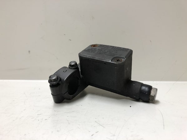 Master Cylinder (Ski-Doo MXZ440 2002) 507032323
