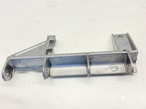 Engine Mount. Plate (LYNX59 YETI 2005 B) 605250905